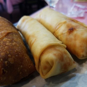 Oriental Sizzling - 2 spring, 1 egg.......Rolls baby . - Chinese Near Me - Tecumseh, Michigan