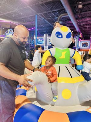 Me Land Chantilly by null