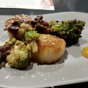 Gunshow - Diver scallops were fantabulous! - New American Near Me - Atlanta, Georgia