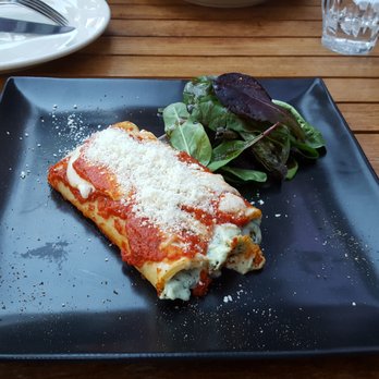 Sandrino - Cannelloni Ricotta e Spinaci (italian pasta spinach and ricotta cheese filled, tomato sauce and grated parmesan cheese) - Pizza Near Me - Sausalito, California