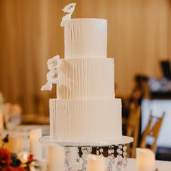 Le Swan - Wedding Cake