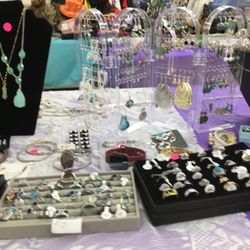 Jim's Indoor Flea Market - Rings