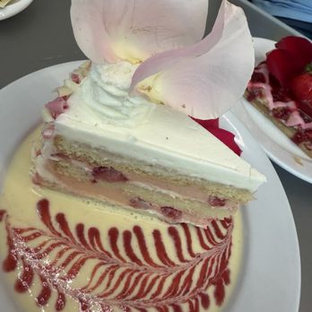 Extraordinary Desserts - Bakeries Near Me - San Diego, California Extraordinary Desserts - Bakeries Near Me - San Diego, California
