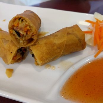 vPho - Fried Spring Rolls w/ Veggies & Tofu - Vietnamese Near Me - Newark, Delaware