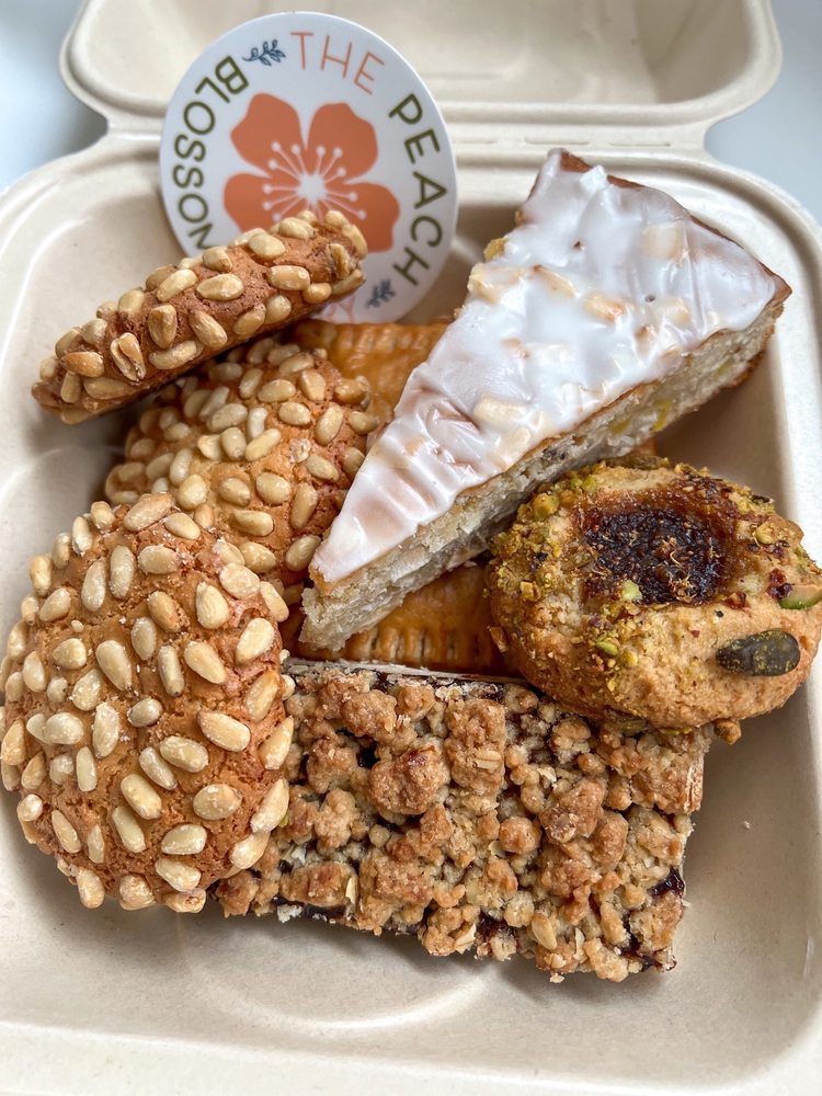 PEACH BLOSSOM EATERY 65 Photos & 36 Reviews 76 E Main St, Newark