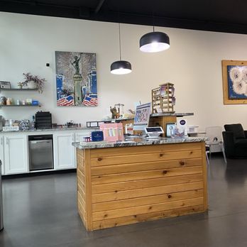 City Nail Bar - Reception desk - Nail Salons Near Me - Indianapolis, Indiana City Nail Bar - Reception desk - Nail Salons Near Me - Indianapolis, Indiana