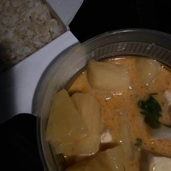 White Springs Cafe - Pineapple Curry - Thai Near Me - Arcadia, California White Springs Cafe - Pineapple Curry - Thai Near Me - Arcadia, California