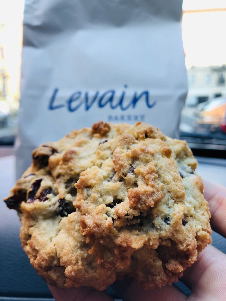 Levain Bakery - Harlem, NYC