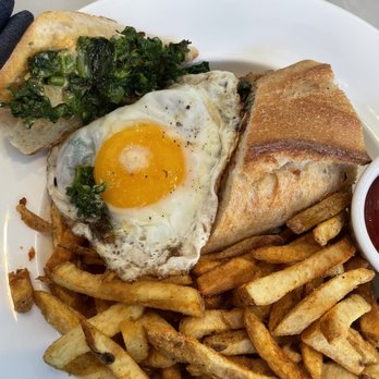 Ellie's - Pork belly sandwich with a fried egg - Breakfast & Brunch Near Me - Providence, Rhode Island