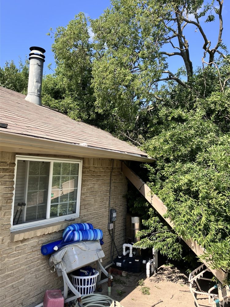 Slide of Capitol Roofing & Construction