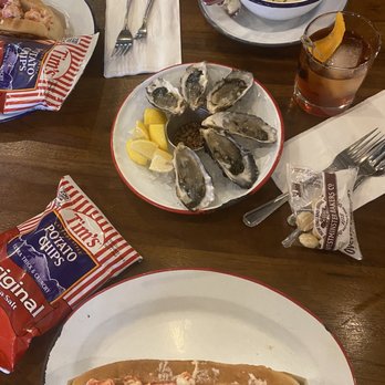 Bar Harbor - lobster Rolls, oysters & clam chowder! - Seafood Near Me - Seattle, Washington Bar Harbor - lobster Rolls, oysters & clam chowder! - Seafood Near Me - Seattle, Washington