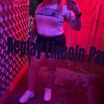 Replay Lincoln Park - Just a selfie of the vibe - Arcades Near Me - Chicago, Illinois Replay Lincoln Park - Just a selfie of the vibe - Arcades Near Me - Chicago, Illinois