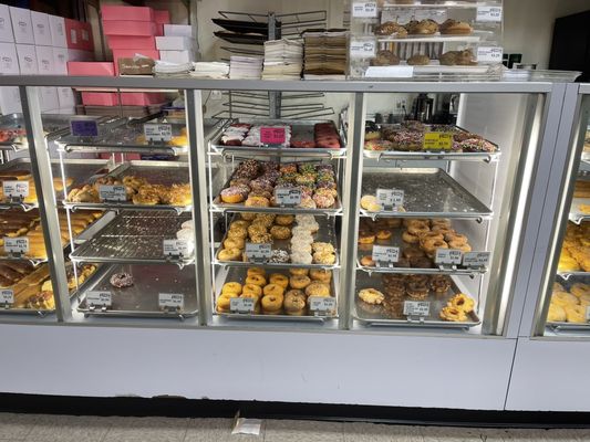 Colonial Donuts by null