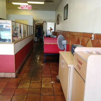 Young Las Palmas - Seating Area - Fish & Chips Near Me - Pittsburg, California