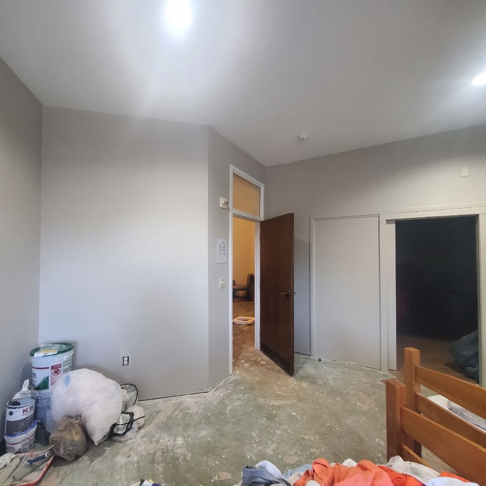 Slide of Diamond Construction & Roofing