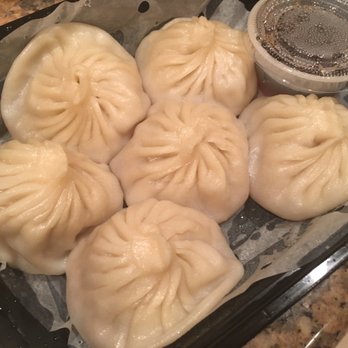 Fiery Shanghai - Shanghai Soup Dumpling (6pcs/$9.95)- 2.5/5 stars - Shanghainese Near Me - Pleasanton, California