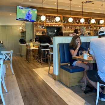 Tupelo Honey - Inside - Southern Near Me - Columbia, South Carolina Tupelo Honey - Inside - Southern Near Me - Columbia, South Carolina
