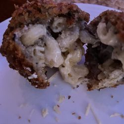 Dawn's Victory Sports Cafe - Mac n cheese balls
