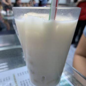 港澳義順牛奶公司 - Lotus Milk - Desserts Near Me - Hong Kong, HK 港澳義順牛奶公司 - Lotus Milk - Desserts Near Me - Hong Kong, HK