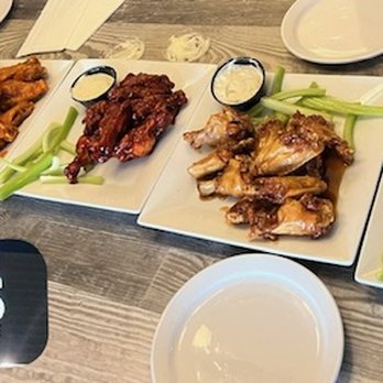 Judi's Lounge Bar & Grill - Chicken Wings Near Me - Niagara Falls, New York