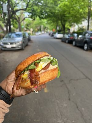 Cracked Eggery by null