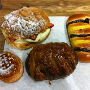 Paris Baguette - Bakeries Near Me - Fullerton, California