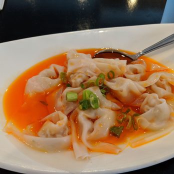 Mr Dumpling - Wonton in Chili Oil. Very tasty, not too much heat - Taiwanese Near Me - Apex, North Carolina