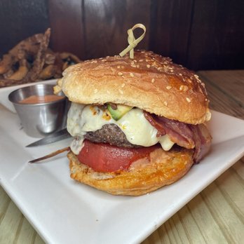 Osteria Brooklyn - Osteria Brooklyn Burger - Italian Near Me - Brooklyn, New York