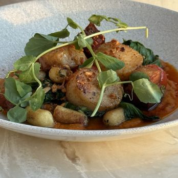 Ka'ana Kitchen - Seared Scallops - Asian Fusion Near Me - Wailea, Hawaii Ka'ana Kitchen - Seared Scallops - Asian Fusion Near Me - Wailea, Hawaii