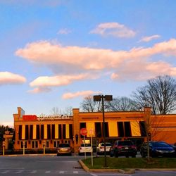 Pizzeria UNO, Newtown Square -- Storefront