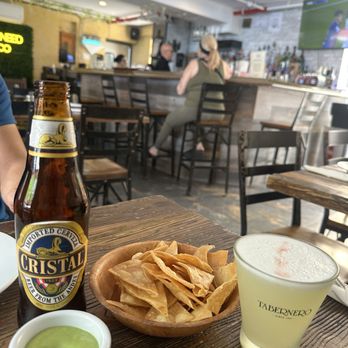 The Inkan - Drinks chips and GREEN SAUCE - Peruvian Near Me - Long Island City, New York