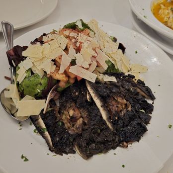 Gino's Restaurant - Pizza Near Me - Brooklyn, New York