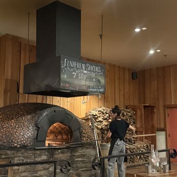 Full Of Life Flatbread - New American Near Me - Los Alamos, California