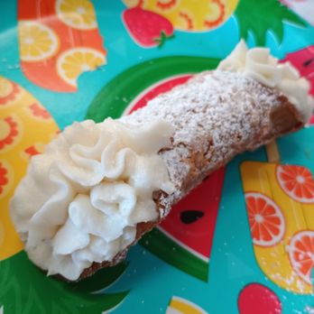 Magnolia Bakery & Catering Deli - Best Cannolis i ever tasted !!!! - Bakeries Near Me - Ocala, Florida Magnolia Bakery & Catering Deli - Best Cannolis i ever tasted !!!! - Bakeries Near Me - Ocala, Florida