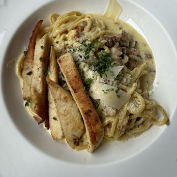 IL Lago Trattoria - PASTA CARBONARA - Italian Near Me - Doral, Florida IL Lago Trattoria - PASTA CARBONARA - Italian Near Me - Doral, Florida