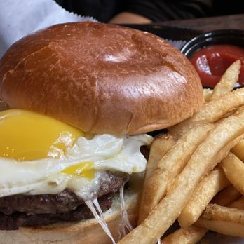 Rocks Lakeview - DIY Burger - Sports Bars Near Me - Chicago, Illinois