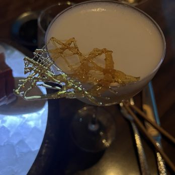 Sexy Fish Miami - Honey gin cocktail - Seafood Near Me - Miami, Florida