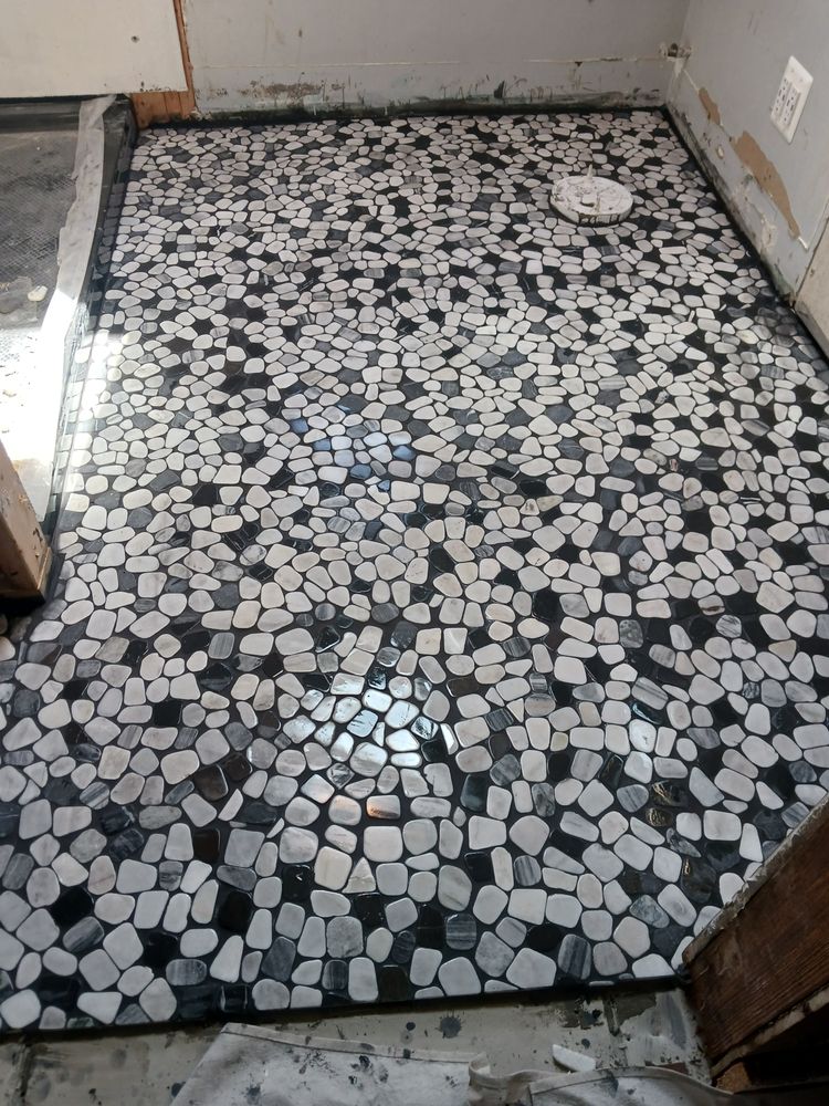 Slide of Ismael Ceramics and Porcelain Installations