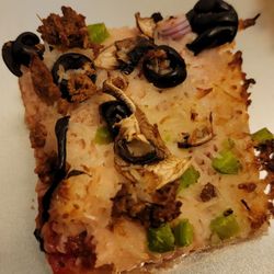 Winzza - Another pic of the Vegan Detroit Style pizza
