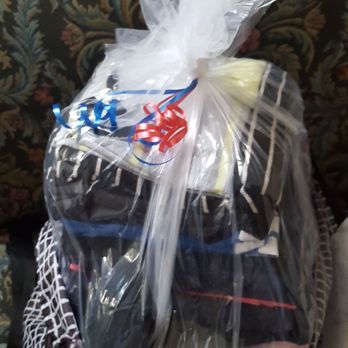 Suds Dem Duds - Vacume sealed clean clothes even had a bow. - Laundry Services Near Me - New Orleans, Louisiana