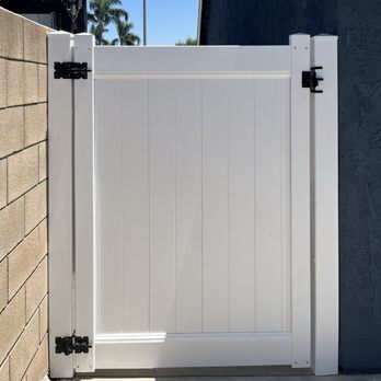 RG Vinyl Fencing - After 2 - Fences & Gates Near Me - Fontana, California RG Vinyl Fencing - After 2 - Fences & Gates Near Me - Fontana, California