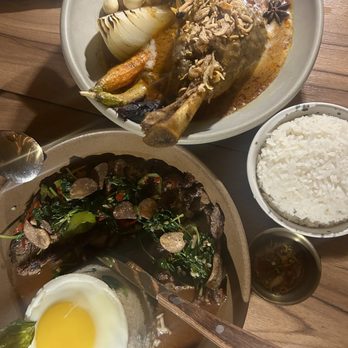 Lalyn - Basil steak fried rice, lamb shank massaman - Thai Near Me - New York, New York Lalyn - Basil steak fried rice, lamb shank massaman - Thai Near Me - New York, New York