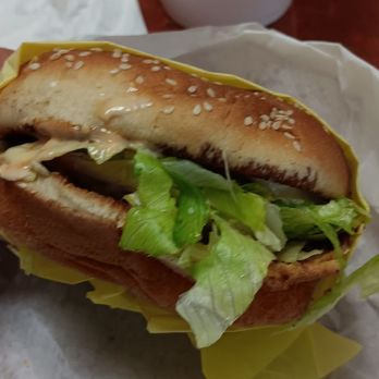 Frosty Queen - Avocado cheeseburger $10 - Burgers Near Me - Sacramento, California Frosty Queen - Avocado cheeseburger $10 - Burgers Near Me - Sacramento, California