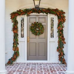 The Magnolia Company - Fresh Bunches Wreath and Garland