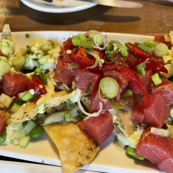 Finney's Crafthouse - Burbank - Poke Nacho's - New American Near Me - Burbank, California
