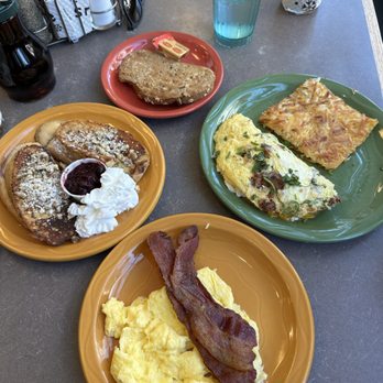 Snow City Cafe - Polar Bear Breakfast Stuffed French Toast Farmer's Market Omelet - Breakfast & Brunch Near Me - Anchorage, Alaska