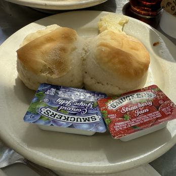 Eddie's Cafe - Homemade biscuits with butter and jelly - Breakfast & Brunch Near Me - San Francisco, California Eddie's Cafe - Homemade biscuits with butter and jelly - Breakfast & Brunch Near Me - San Francisco, California