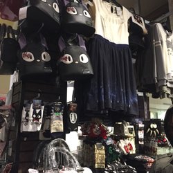 Hot Topic
