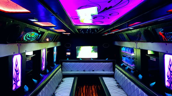 AA Class Town Car Services