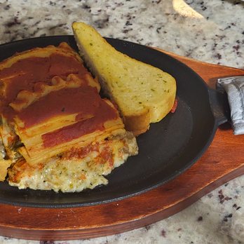 La Place - Lazagna - Italian Near Me - Coldspring, Texas